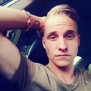 Meet your Posher, Blake